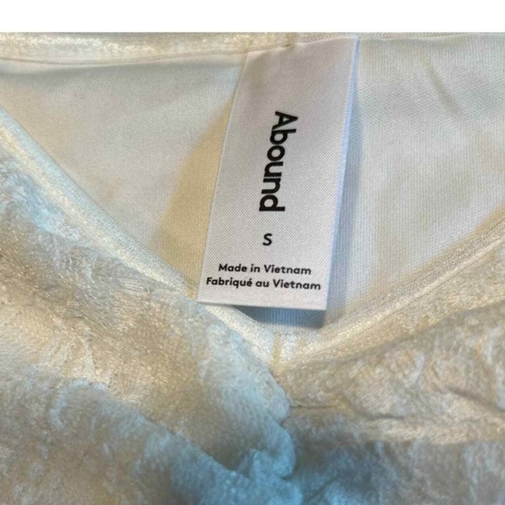 Abound Womens Small White Lace Cap Sleeve Top‎ Womens Small Cute Summer Crop Top - Picture 2 of 9